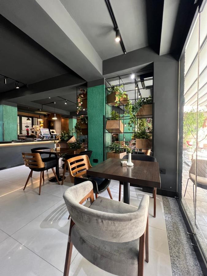 Vila 90 Boutique Hotel Tiranë Eksteriør bilde
