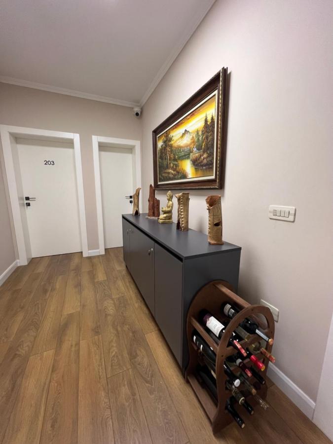 Vila 90 Boutique Hotel Tiranë Eksteriør bilde