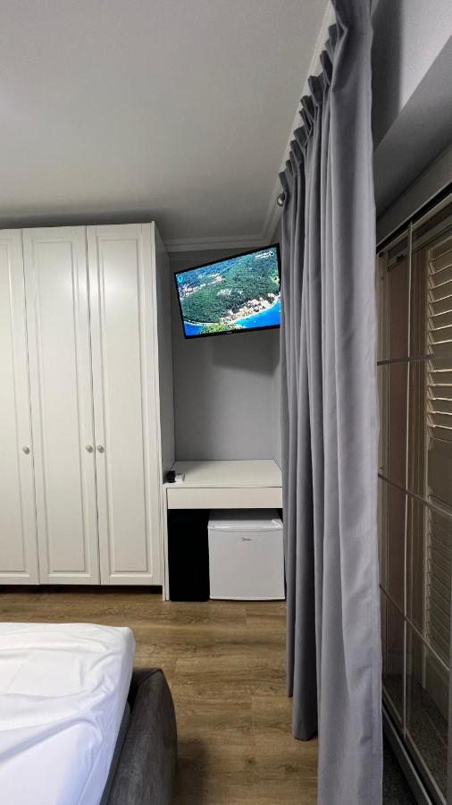 Vila 90 Boutique Hotel Tiranë Eksteriør bilde