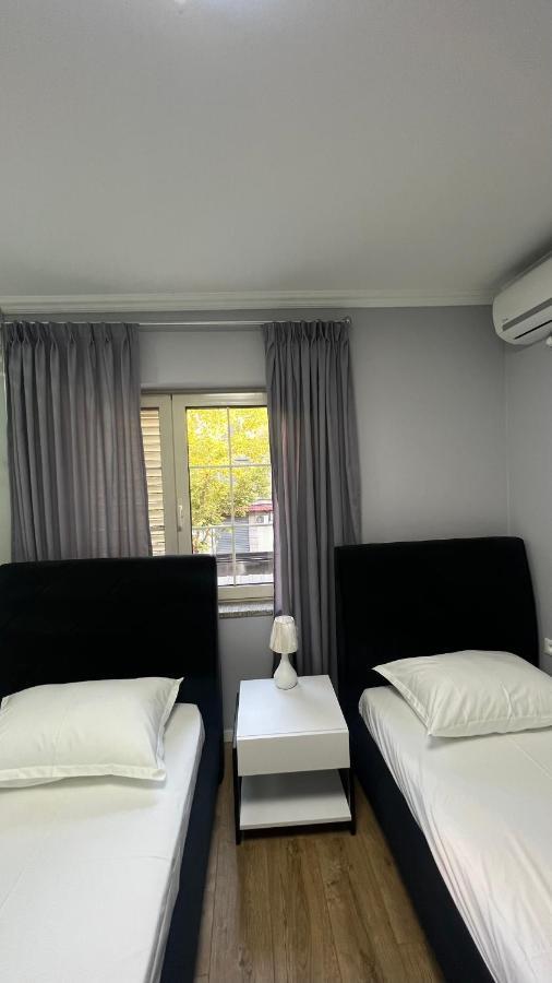 Vila 90 Boutique Hotel Tiranë Eksteriør bilde