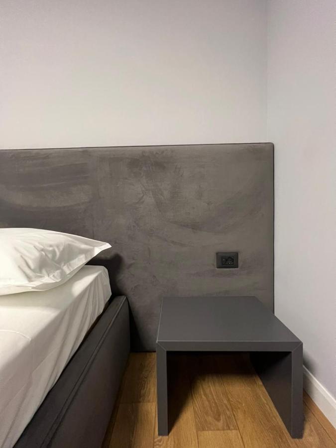 Vila 90 Boutique Hotel Tiranë Eksteriør bilde