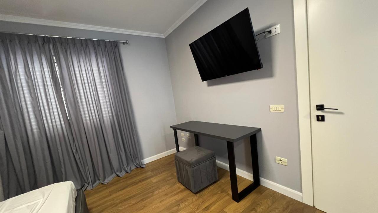 Vila 90 Boutique Hotel Tiranë Eksteriør bilde