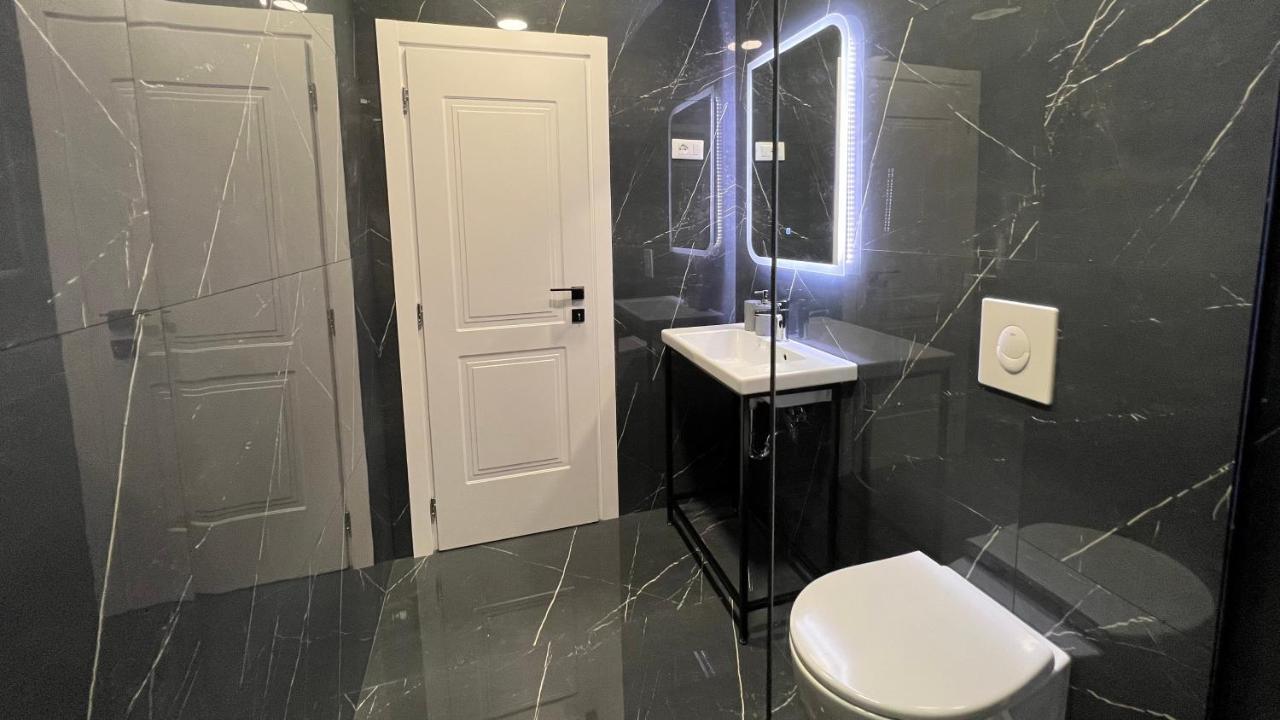 Vila 90 Boutique Hotel Tiranë Eksteriør bilde